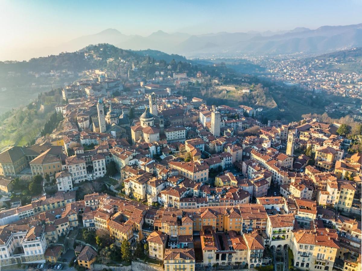 8Min Airport Orio Al Serio - Attico Lusso E Terrazza เซริอาเต ภายนอก รูปภาพ