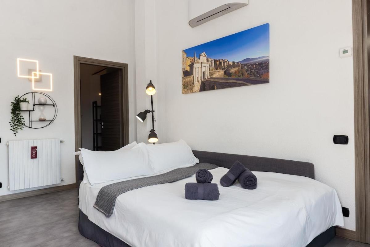 8Min Airport Orio Al Serio - Attico Lusso E Terrazza เซริอาเต ภายนอก รูปภาพ